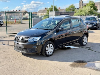 Used Dacia Sandero 2017 for sale - 78608824: Photo