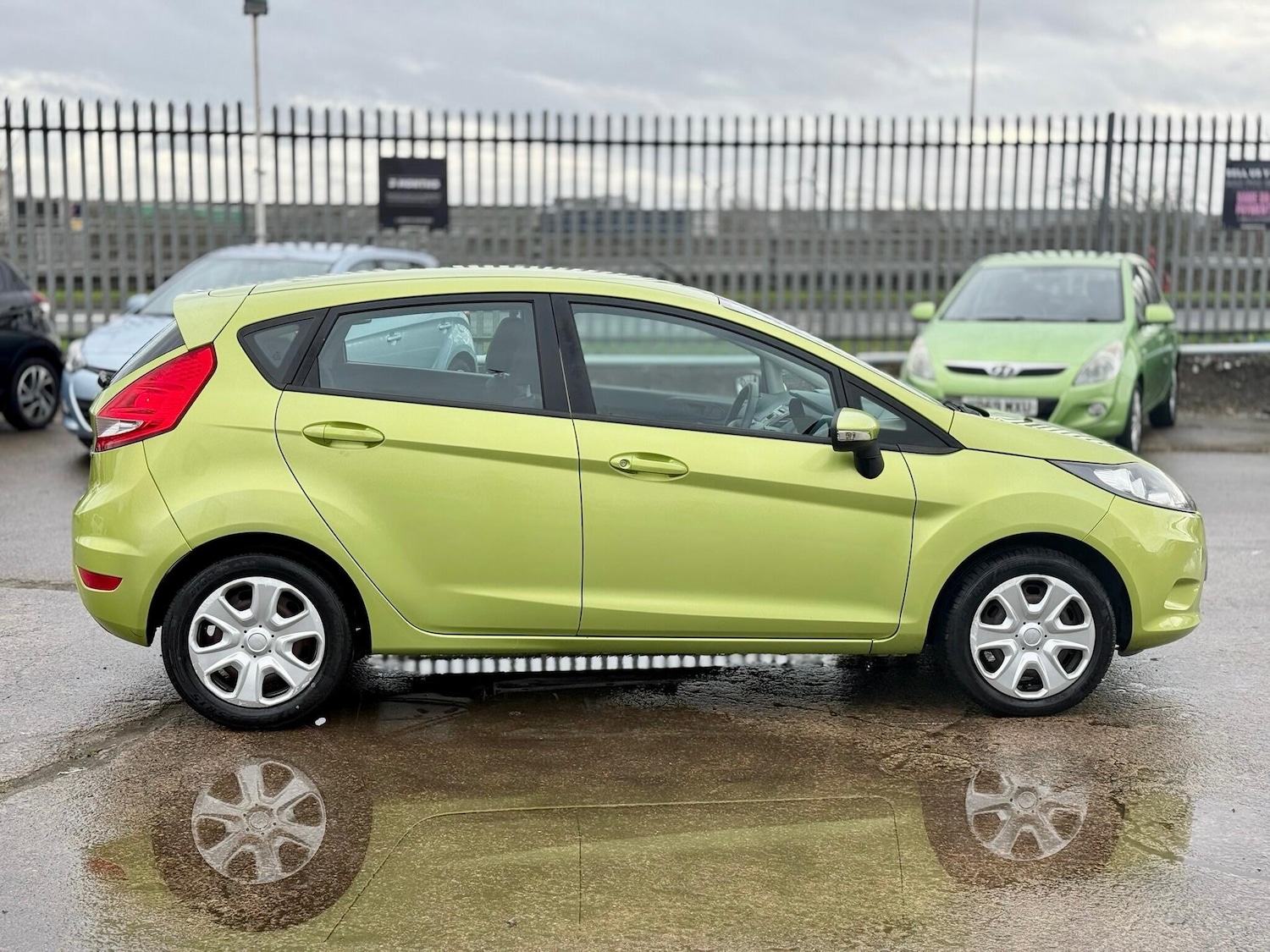 Used Ford Fiesta 2011 for sale - 77524288: Photo 12