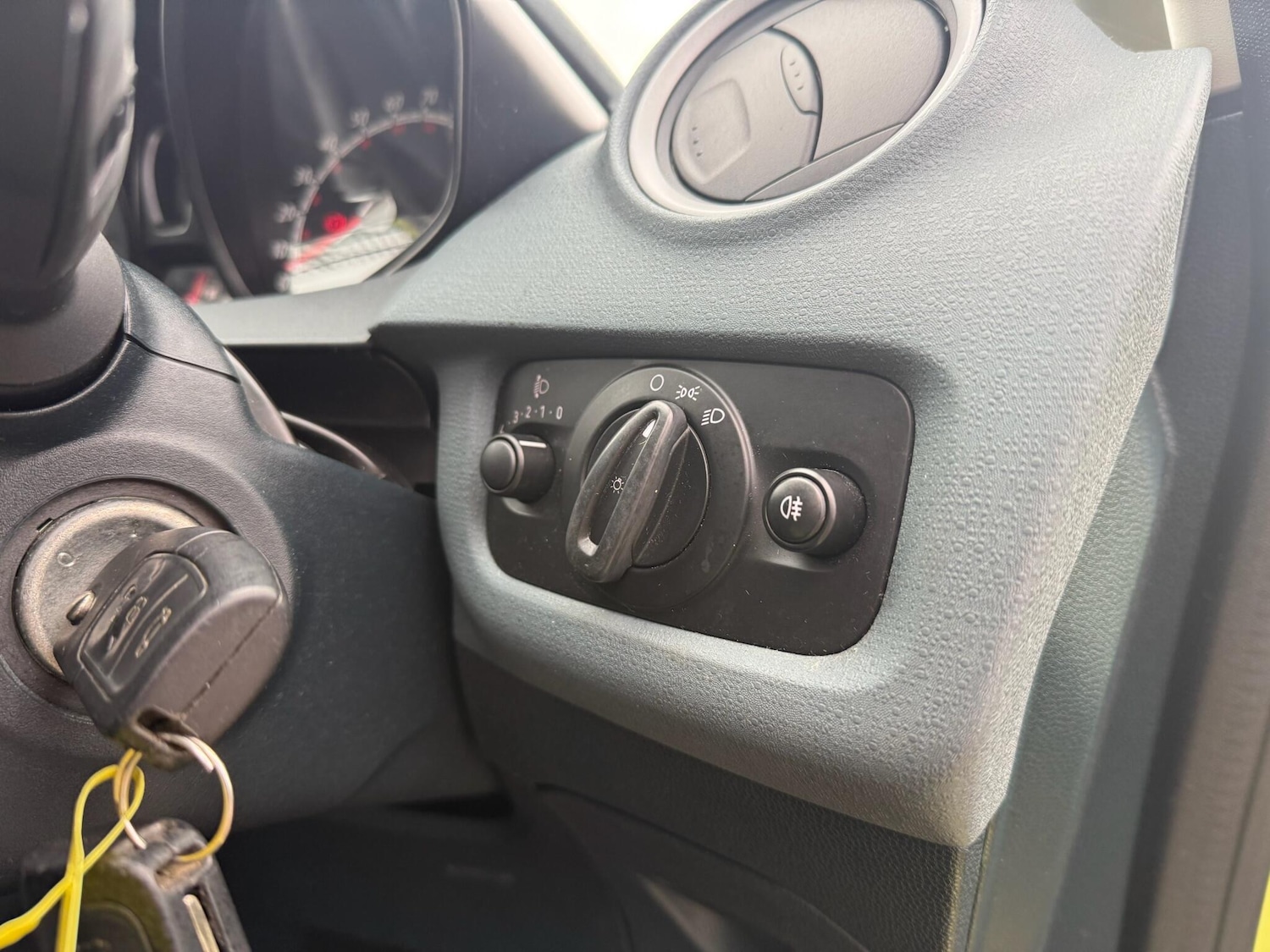 Used Ford Fiesta 2011 for sale - 77524288: Photo 27