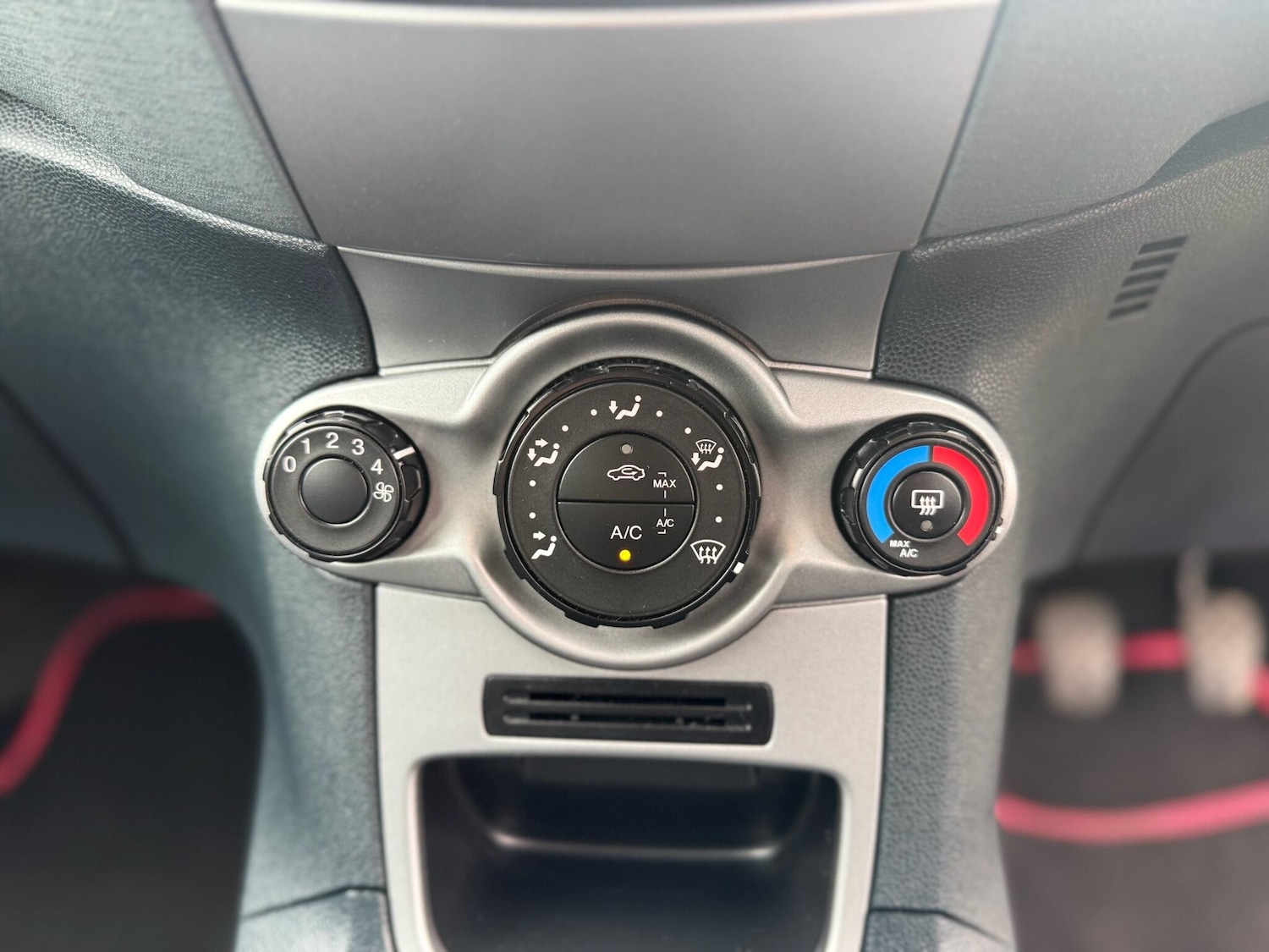 Used Ford Fiesta 2011 for sale - 77524288: Photo 34