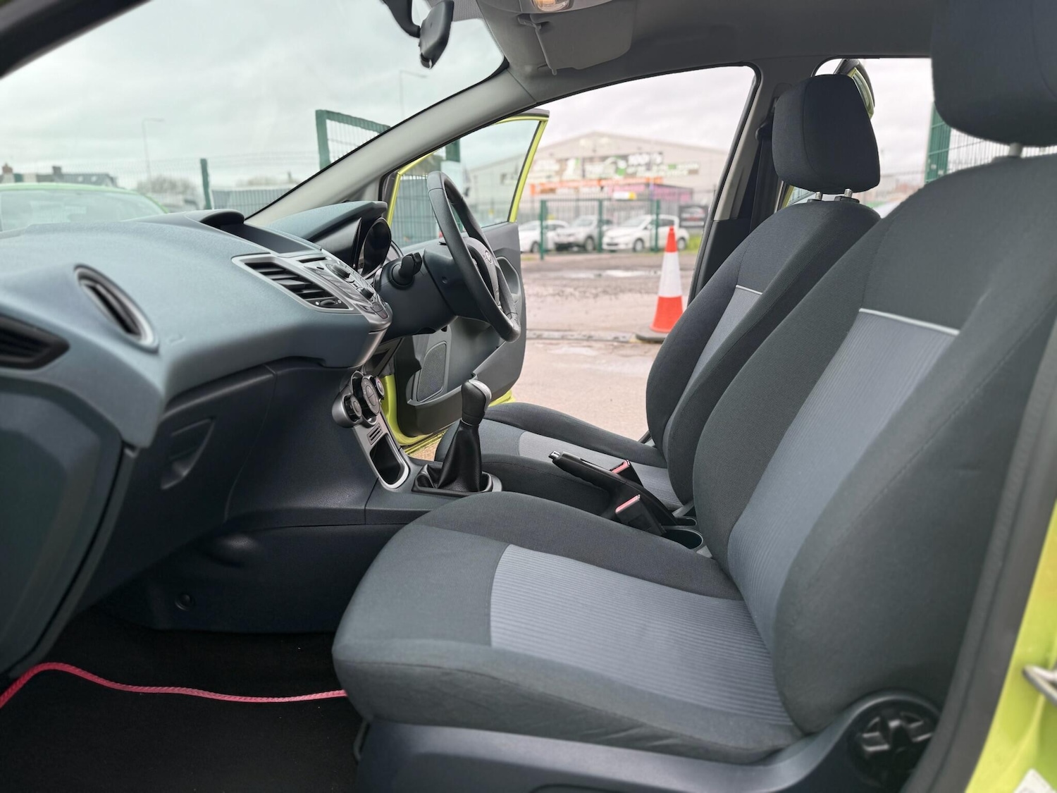 Used Ford Fiesta 2011 for sale - 77524288: Photo 65