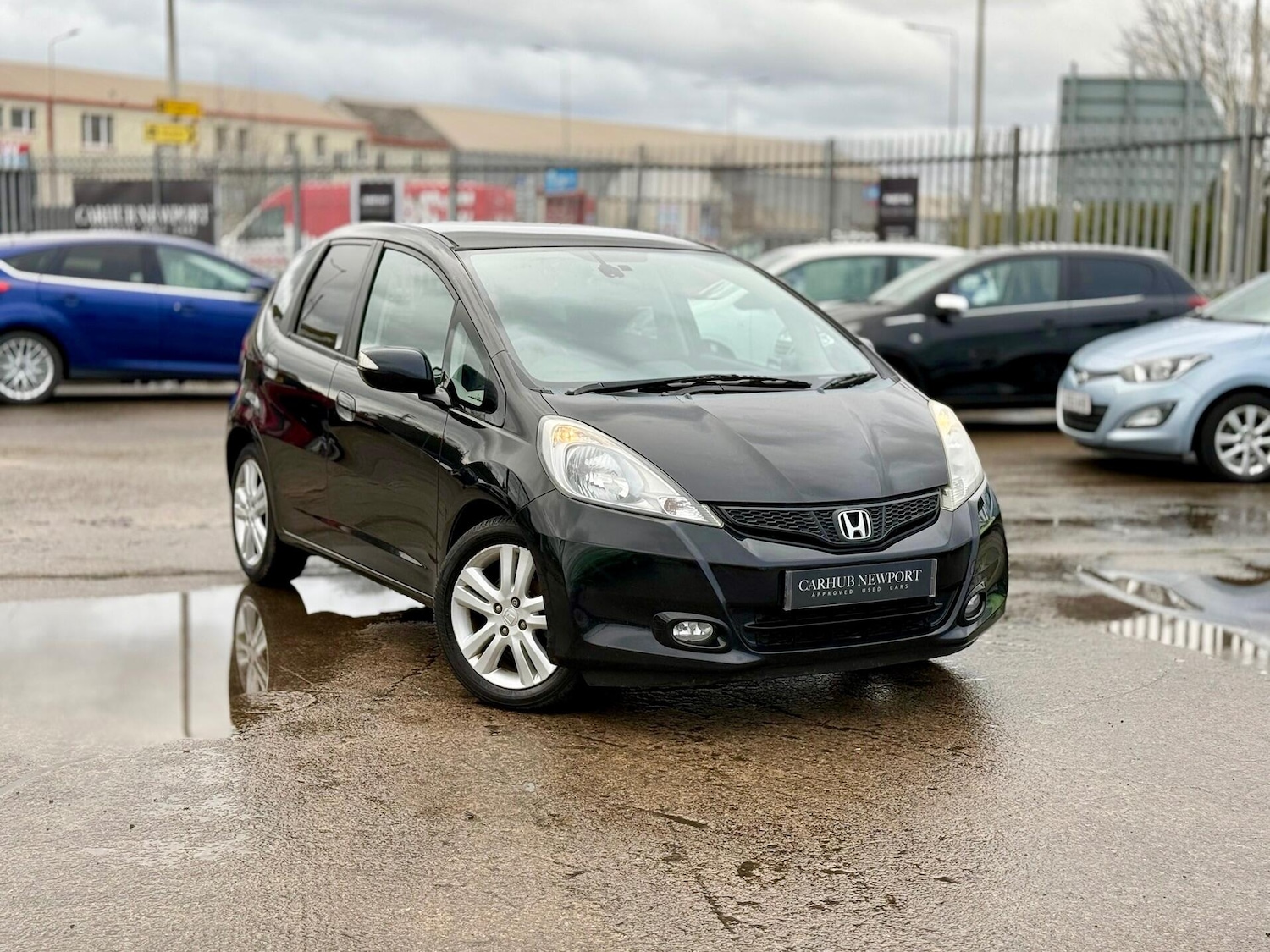 Used Honda Jazz 2012 for sale - 77524208: Photo 2
