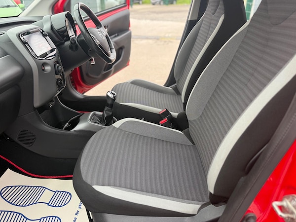 Used Toyota AYGO 2020 for sale - 76269971: Photo 65