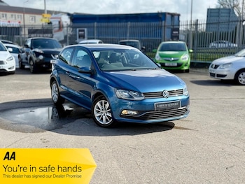 Used Volkswagen Polo 2015 for sale - 78319033: Photo