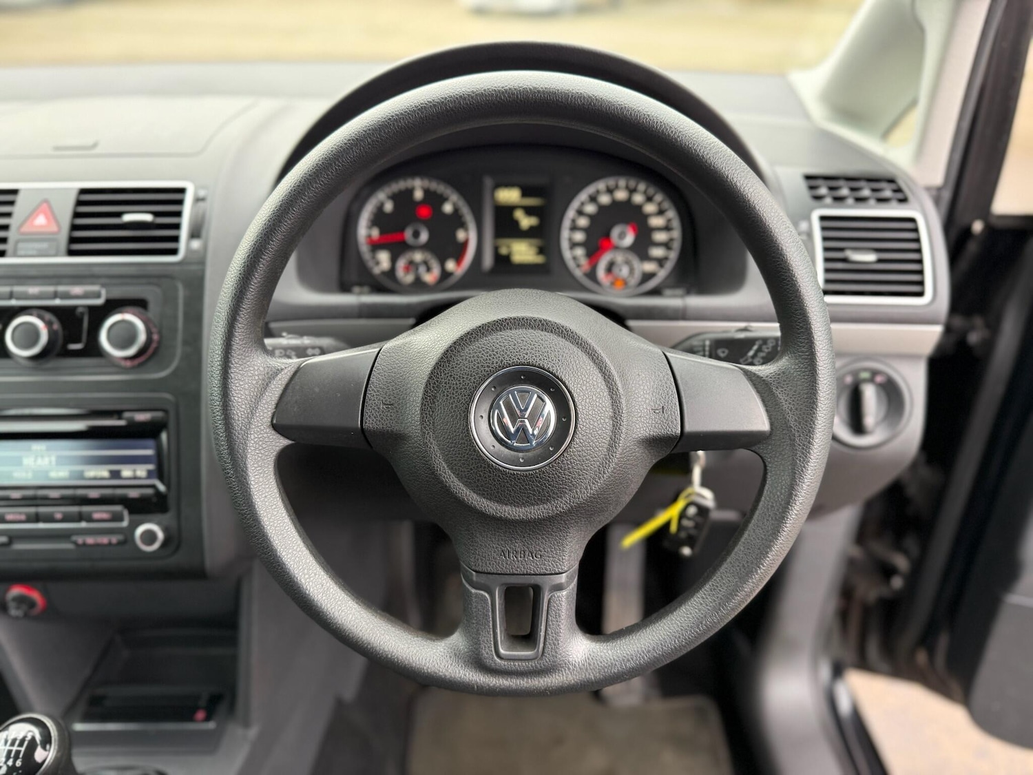 Used Volkswagen Touran 2012 for sale - 77524386: Photo 32