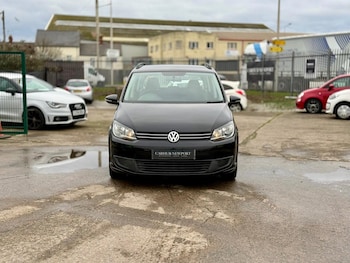 Used Volkswagen Touran 2012 for sale - 77524386: Photo
