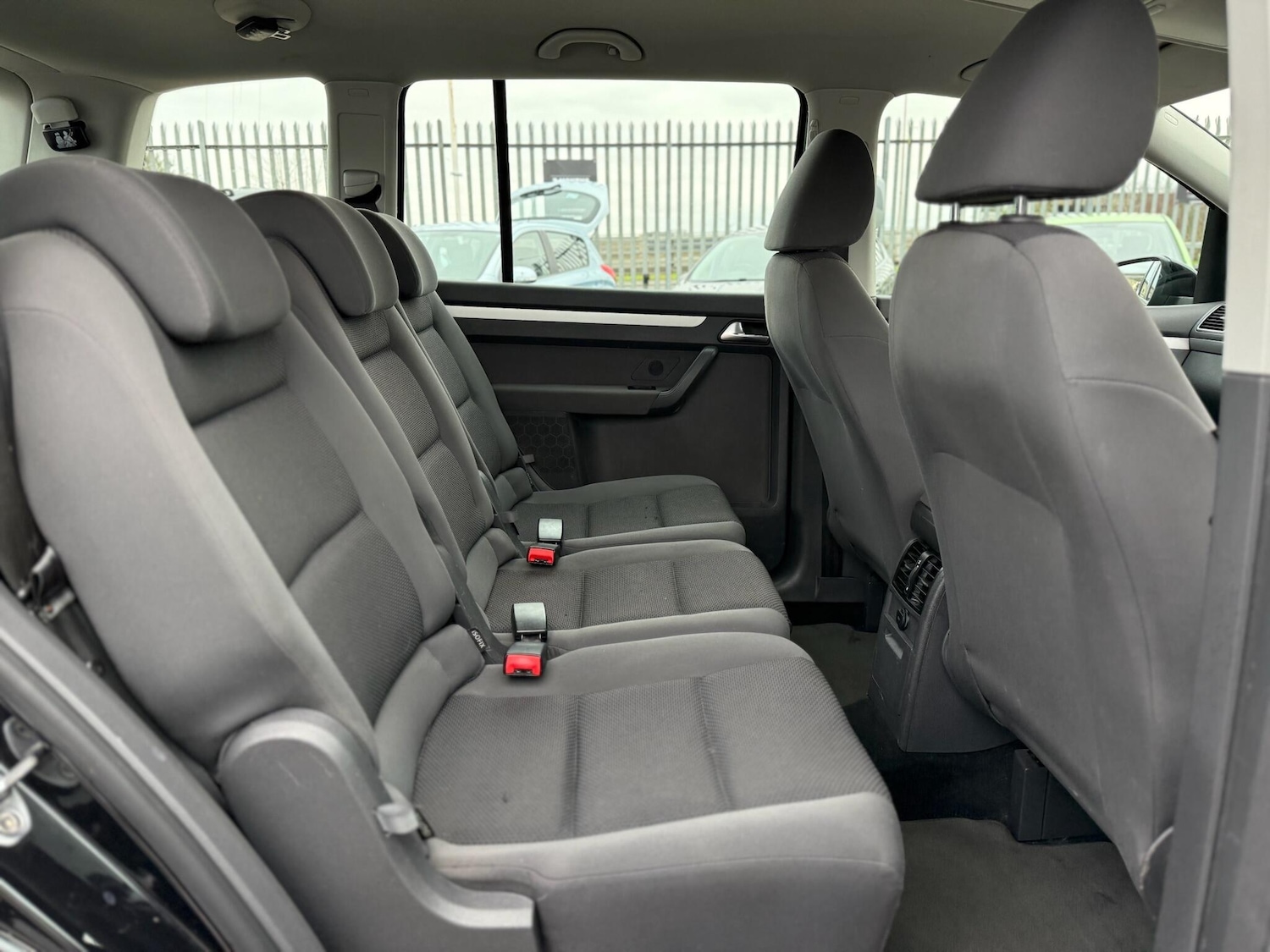 Used Volkswagen Touran 2012 for sale - 77524386: Photo 47