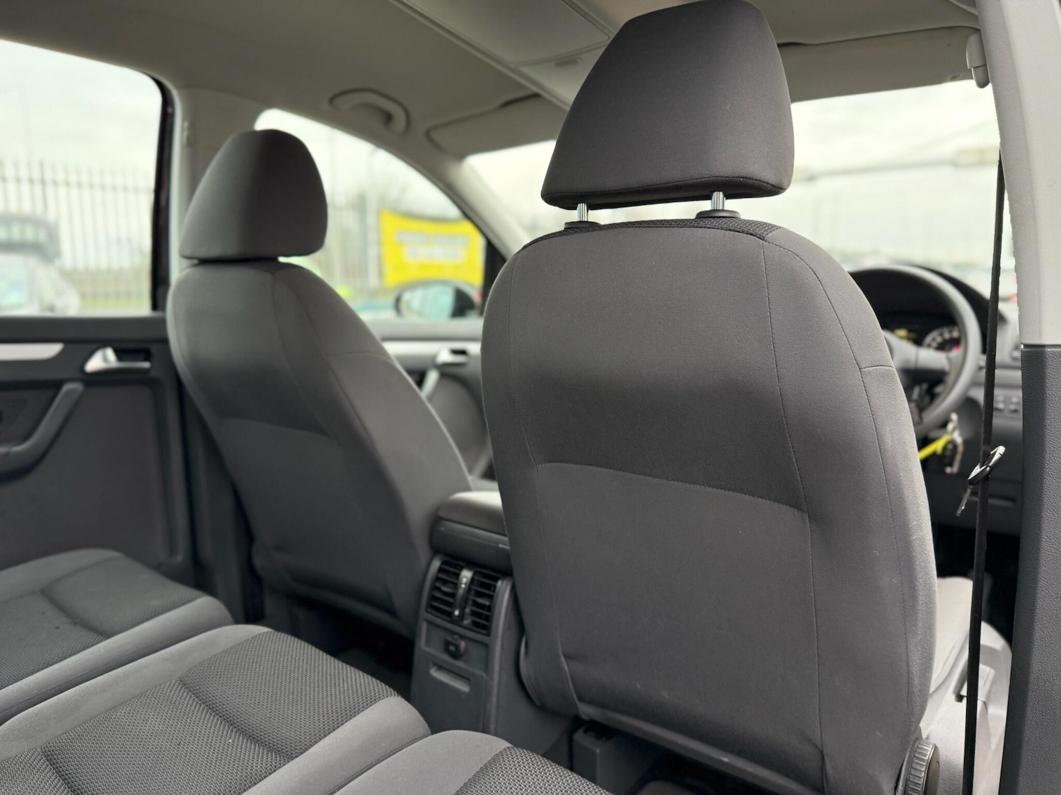 Used Volkswagen Touran 2012 for sale - 77524386: Photo 48