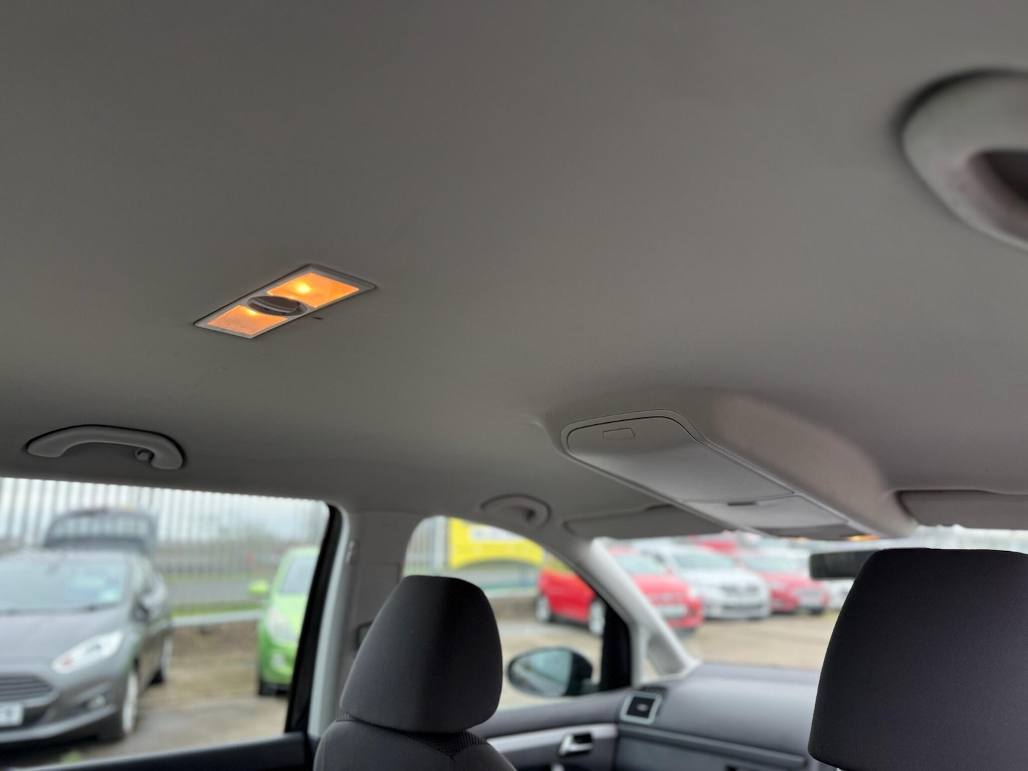 Used Volkswagen Touran 2012 for sale - 77524386: Photo 49