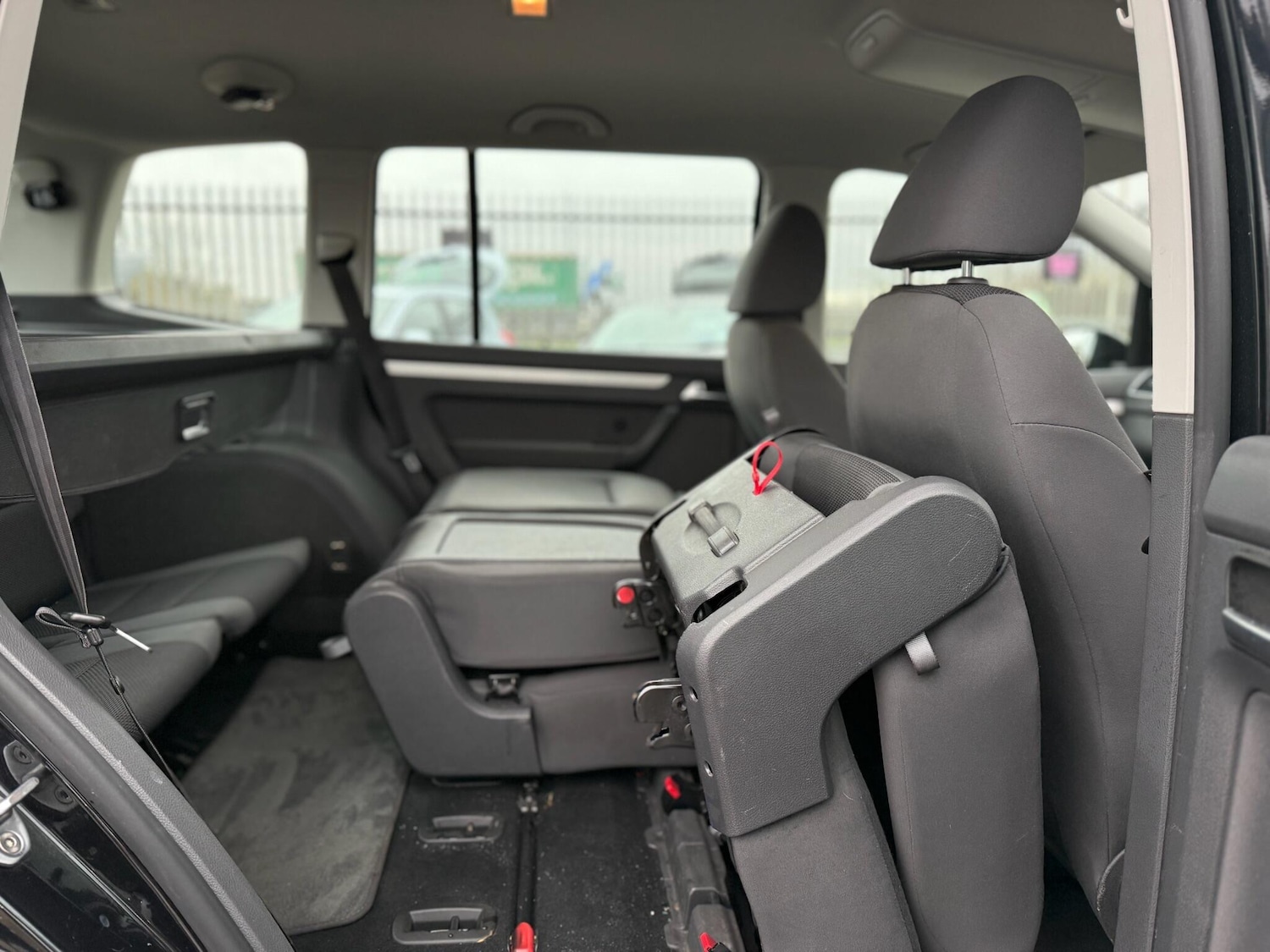 Used Volkswagen Touran 2012 for sale - 77524386: Photo 55