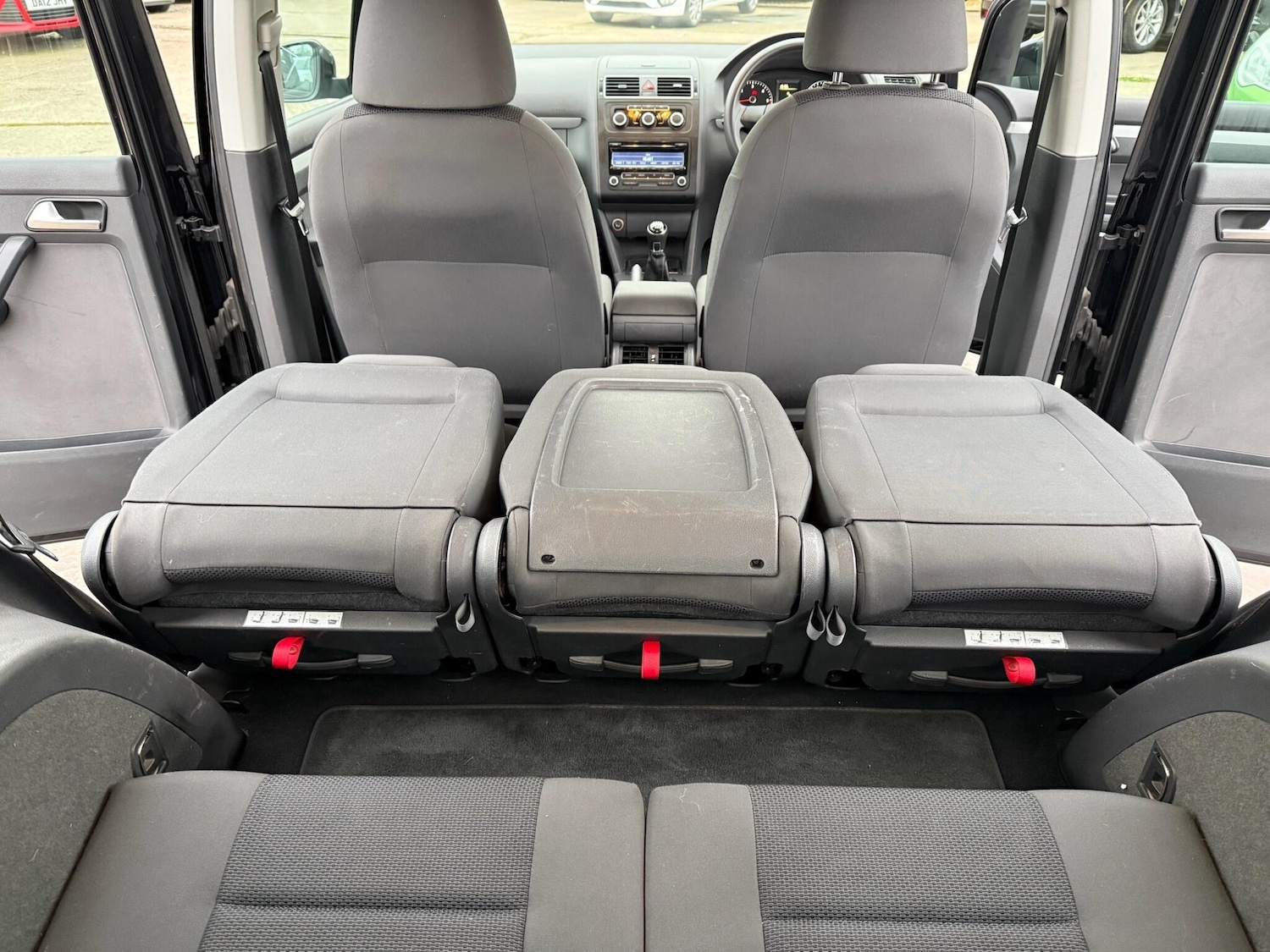 Used Volkswagen Touran 2012 for sale - 77524386: Photo 62