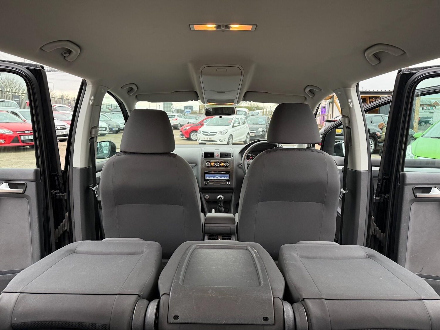 Used Volkswagen Touran 2012 for sale - 77524386: Photo 63