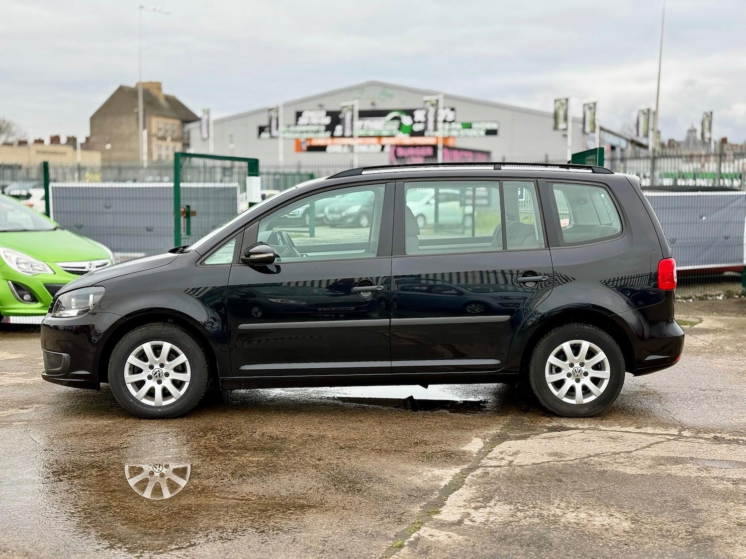 Used Volkswagen Touran 2012 for sale - 77524386: Photo 7