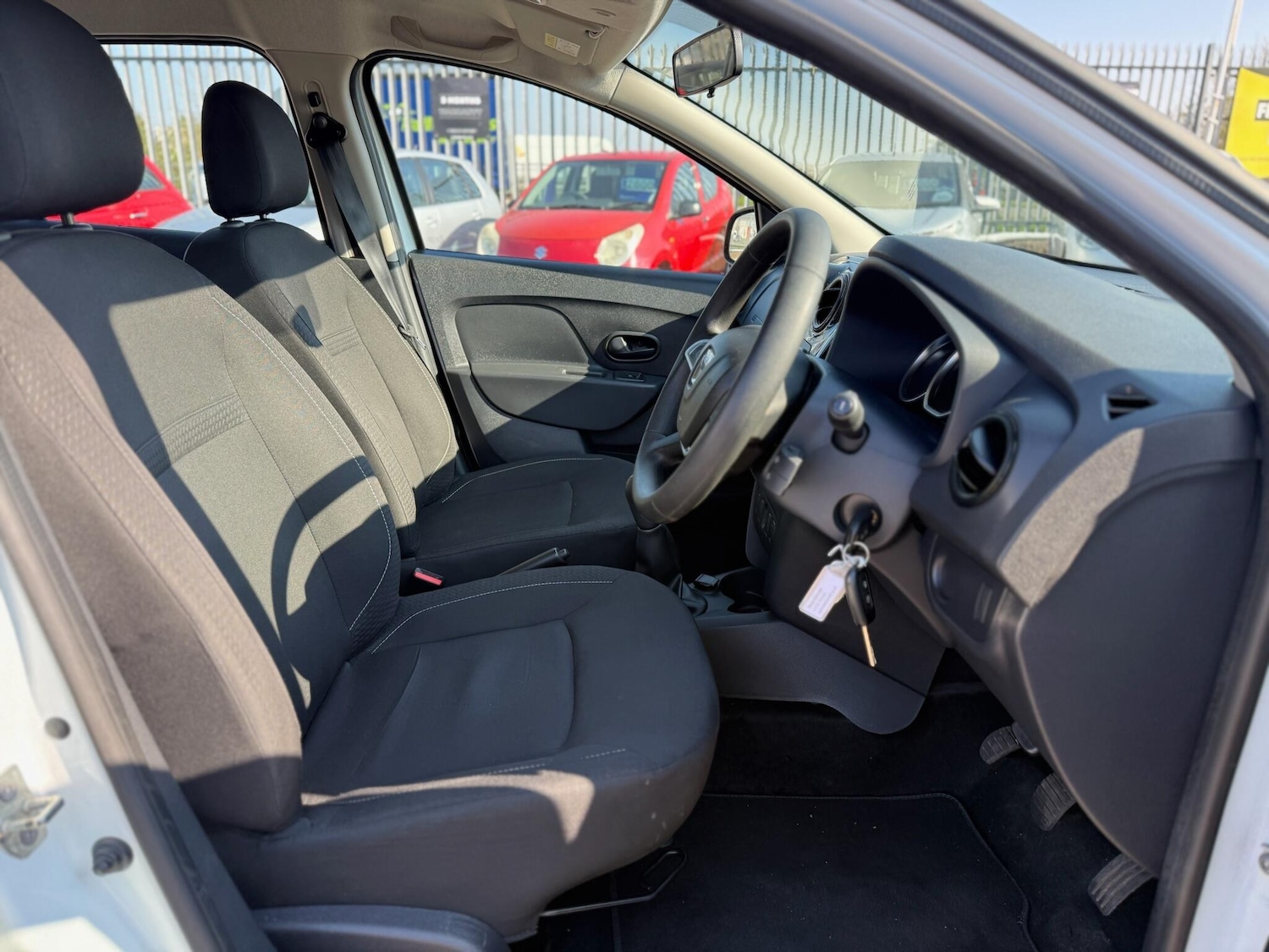 Used Dacia Sandero for sale - 77958101: Photo 31