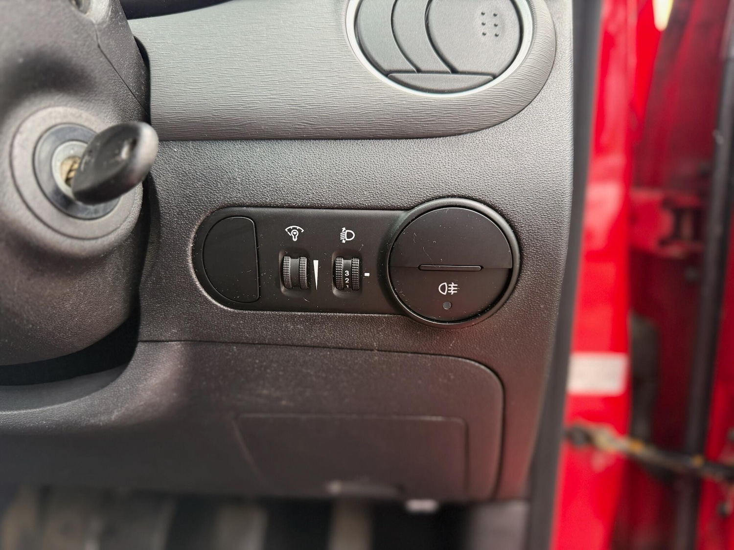 Used Hyundai i10 2013 for sale - 77523540: Photo 29