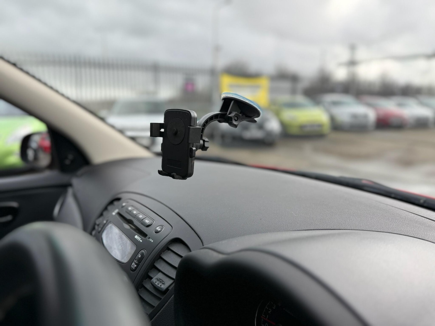 Used Hyundai i10 2013 for sale - 77523540: Photo 30