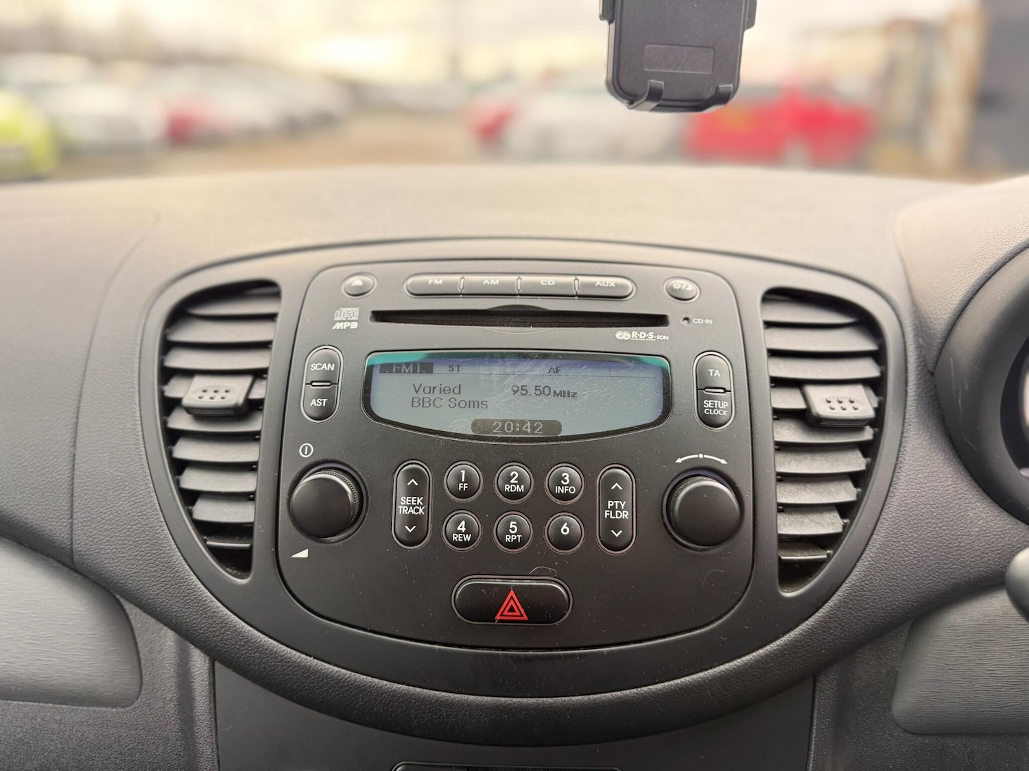 Used Hyundai i10 2013 for sale - 77523540: Photo 35