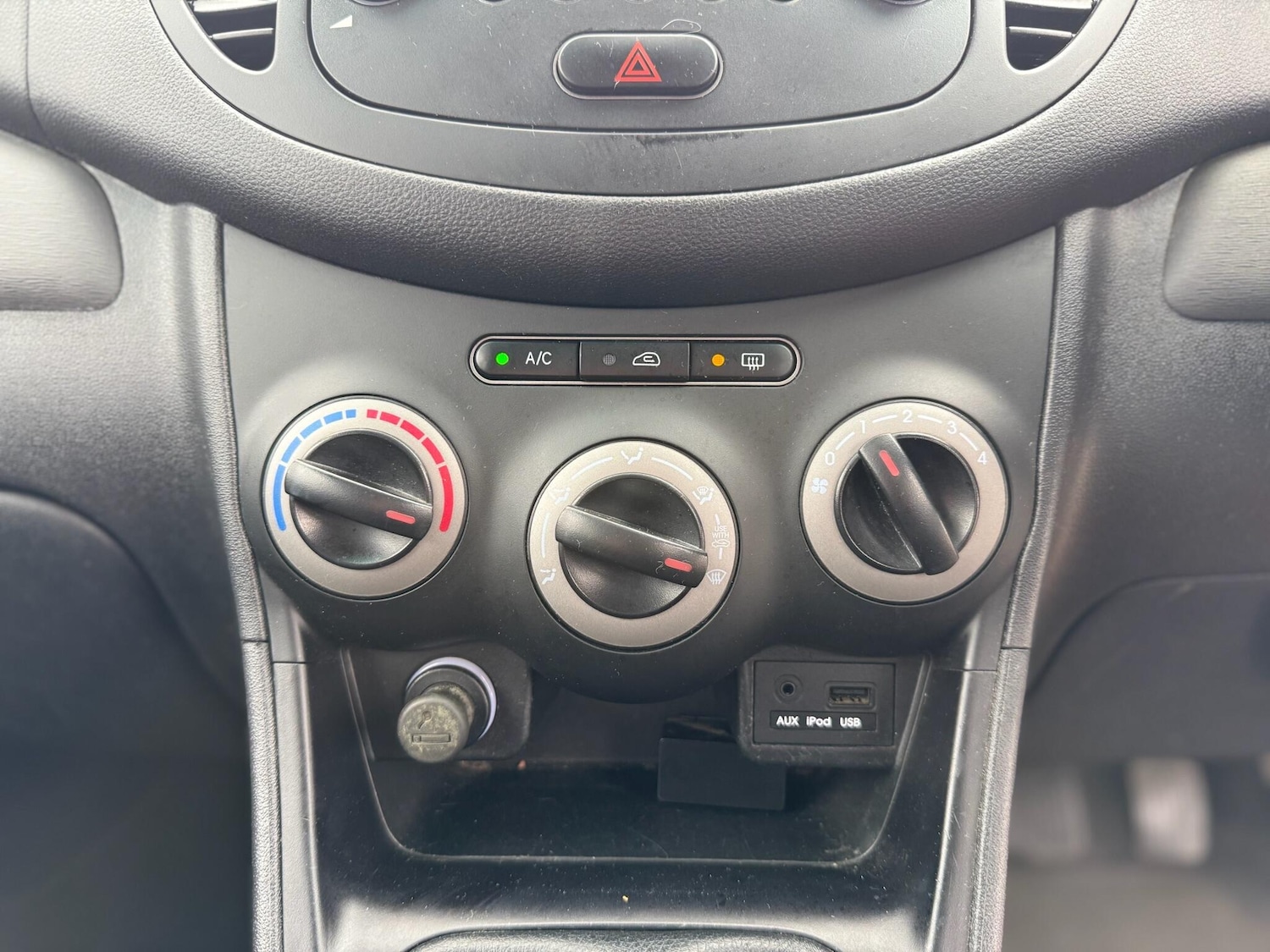 Used Hyundai i10 2013 for sale - 77523540: Photo 37