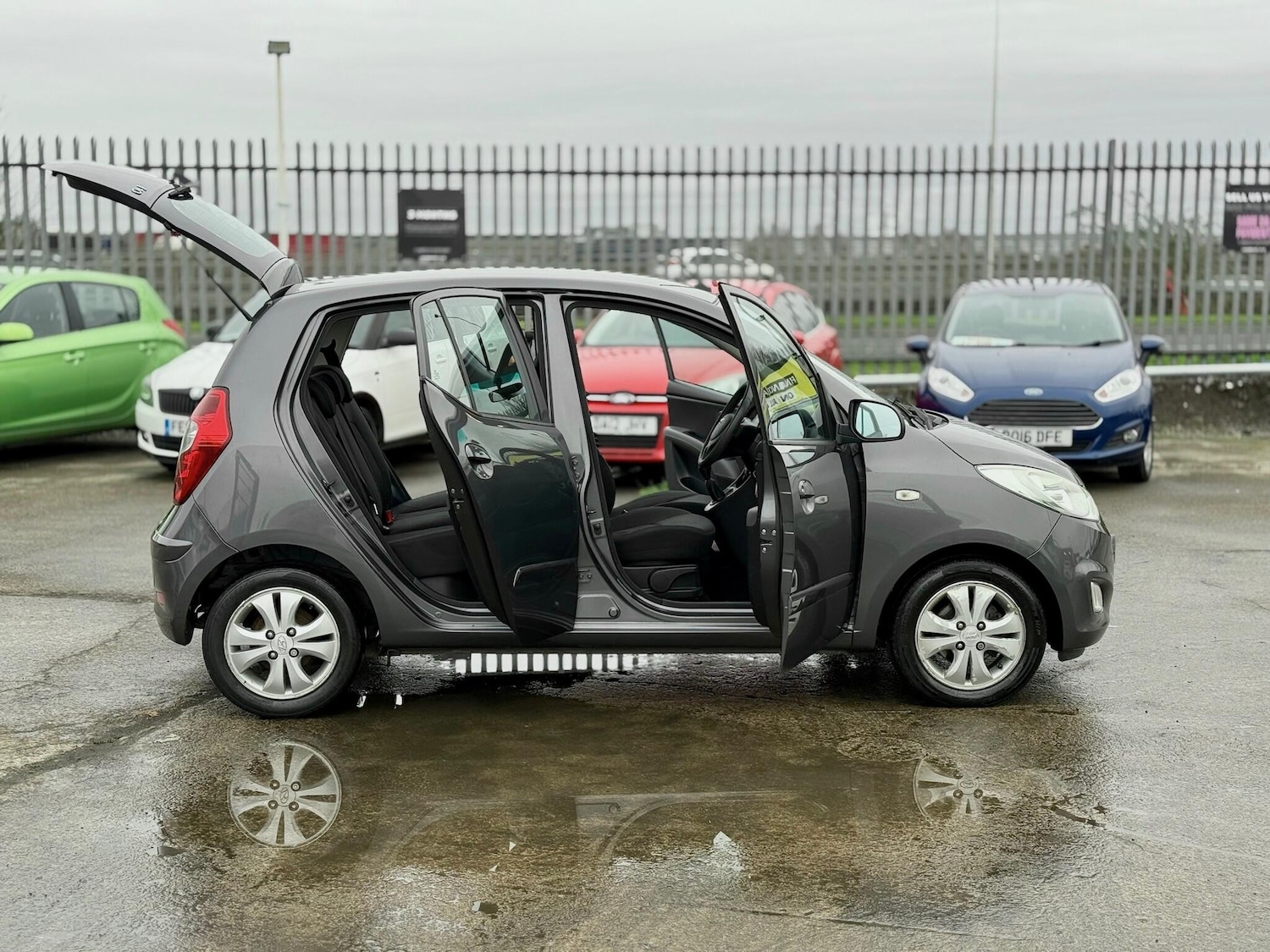 Used Hyundai i10 2013 for sale - 77203647: Photo 15