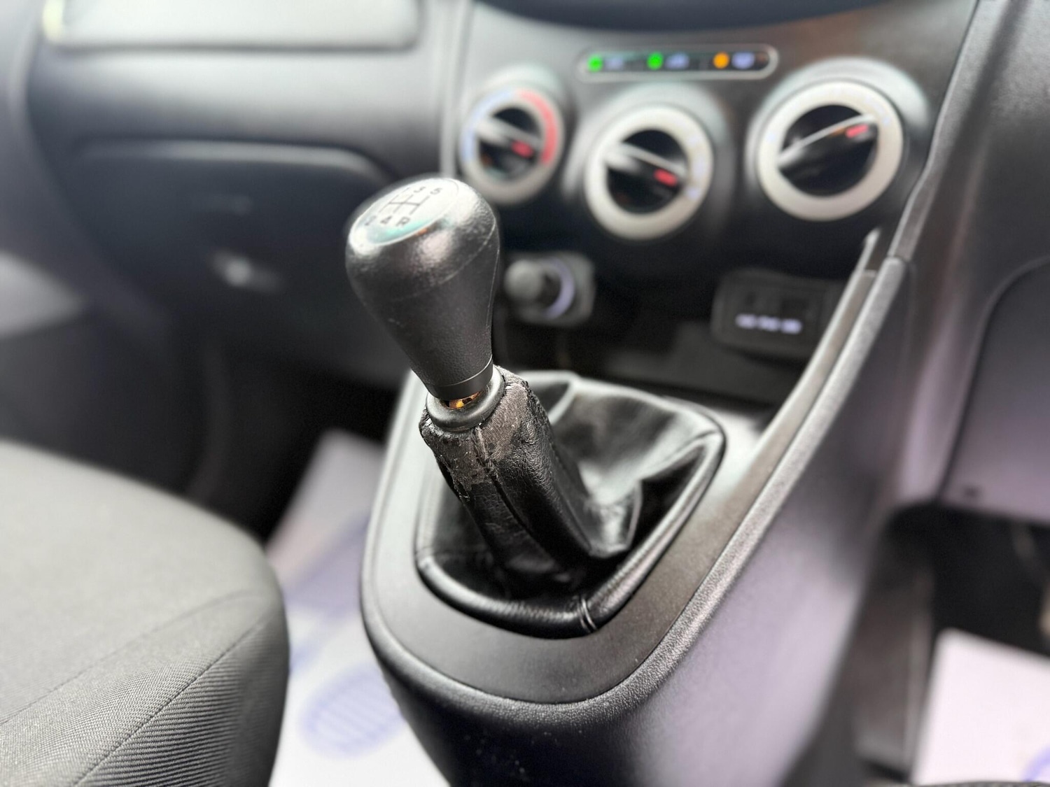 Used Hyundai i10 2013 for sale - 77203647: Photo 23