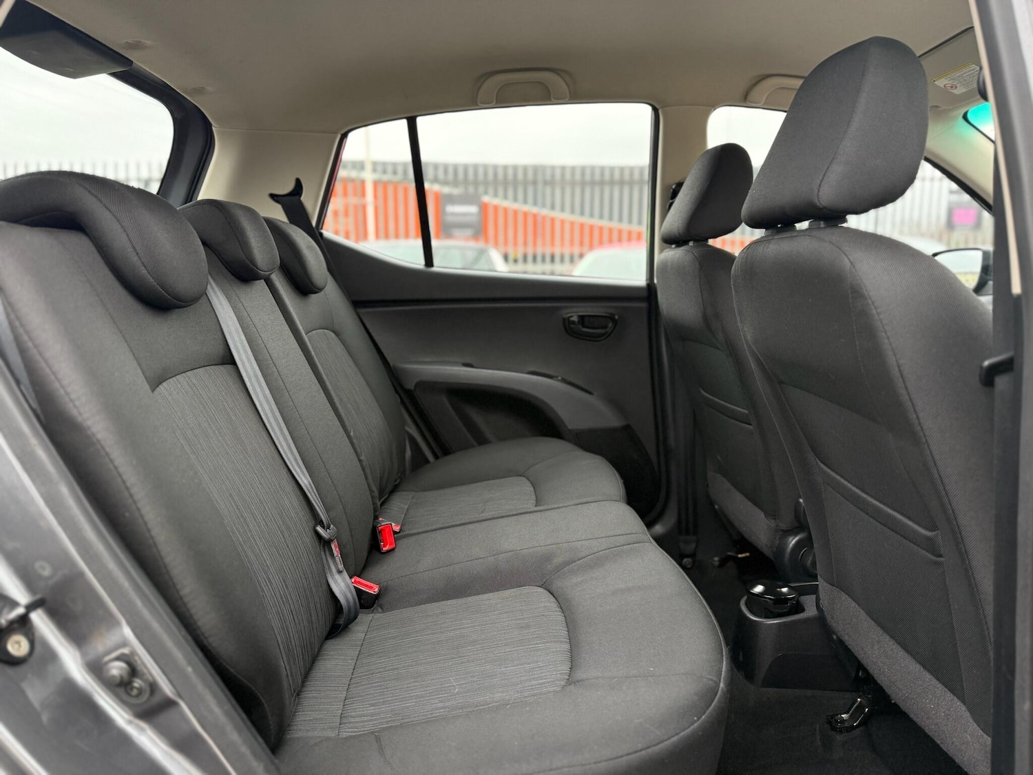 Used Hyundai i10 2013 for sale - 77203647: Photo 29