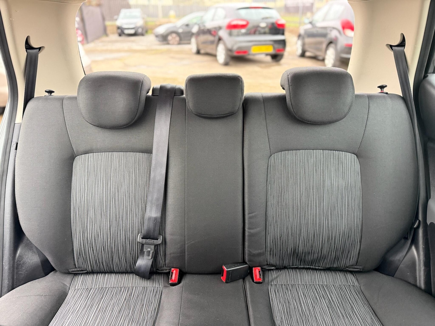 Used Hyundai i10 2013 for sale - 77203647: Photo 39