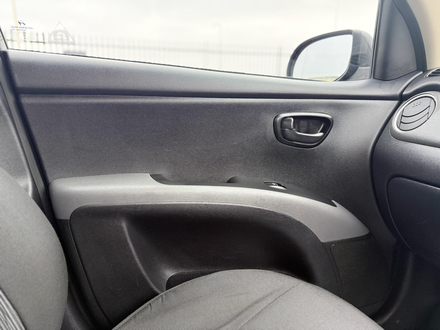 Used Hyundai i10 2013 for sale - 77203647: Photo 45