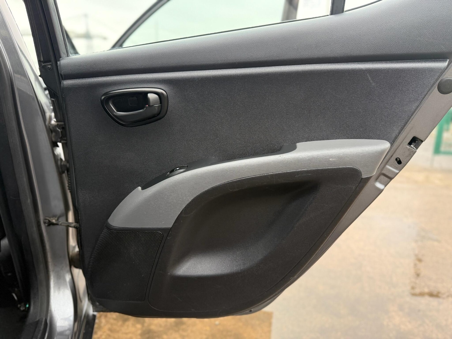 Used Hyundai i10 2013 for sale - 77203647: Photo 47