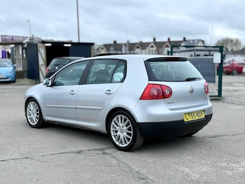 Used Volkswagen Golf 2005 for sale - 78471500: Photo