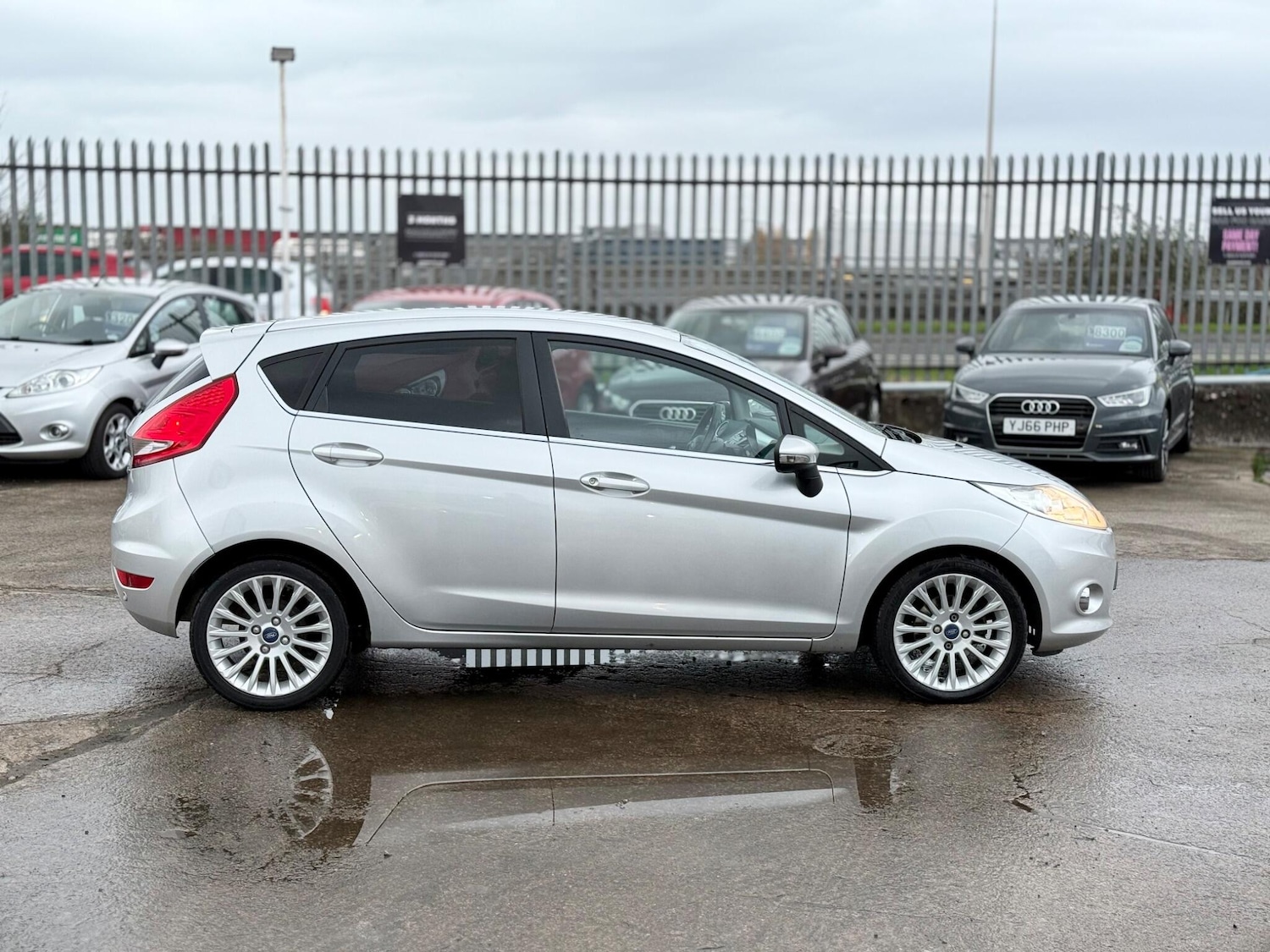 Used Ford Fiesta for sale - 76666520: Photo 12