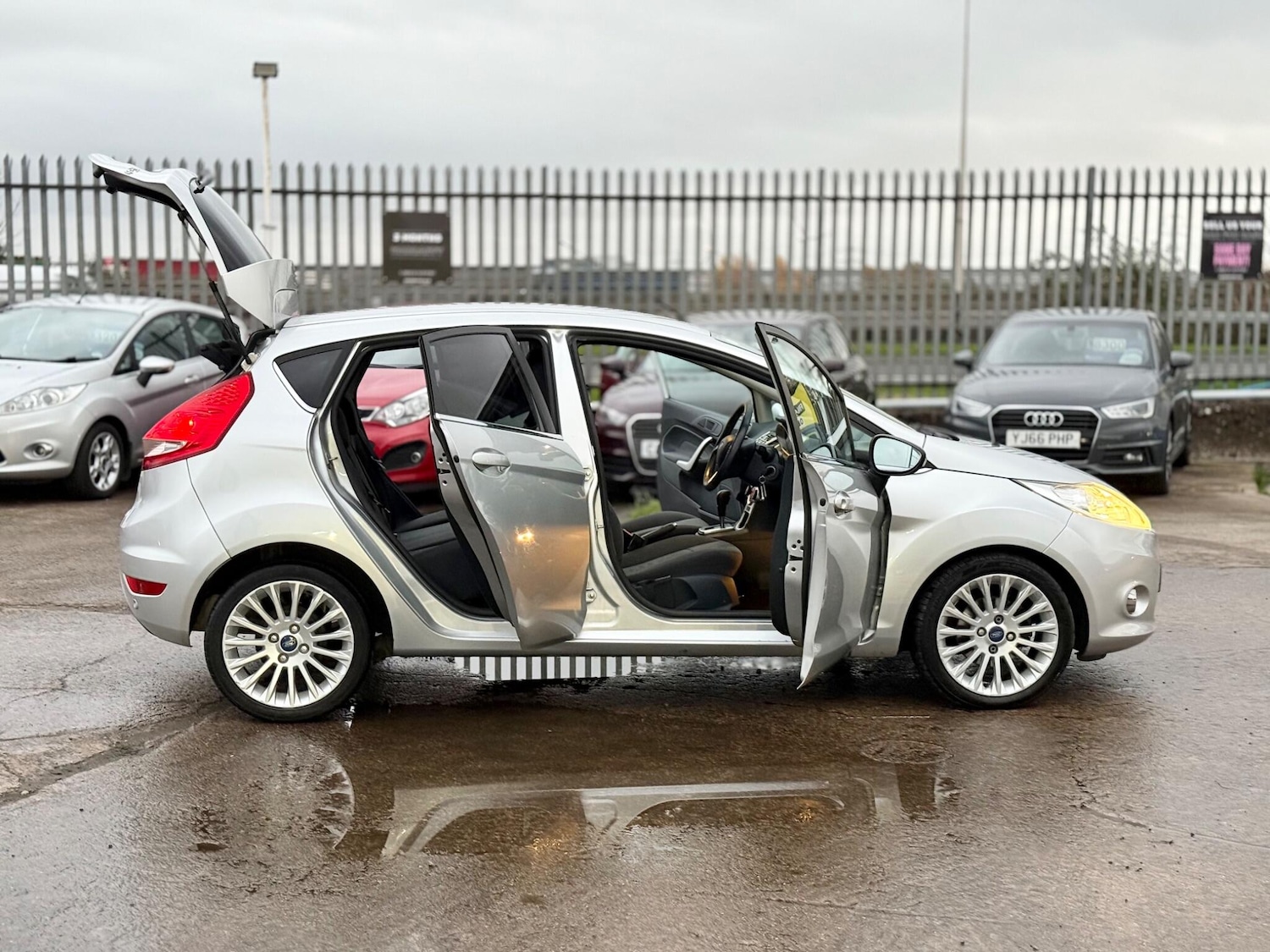 Used Ford Fiesta for sale - 76666520: Photo 72