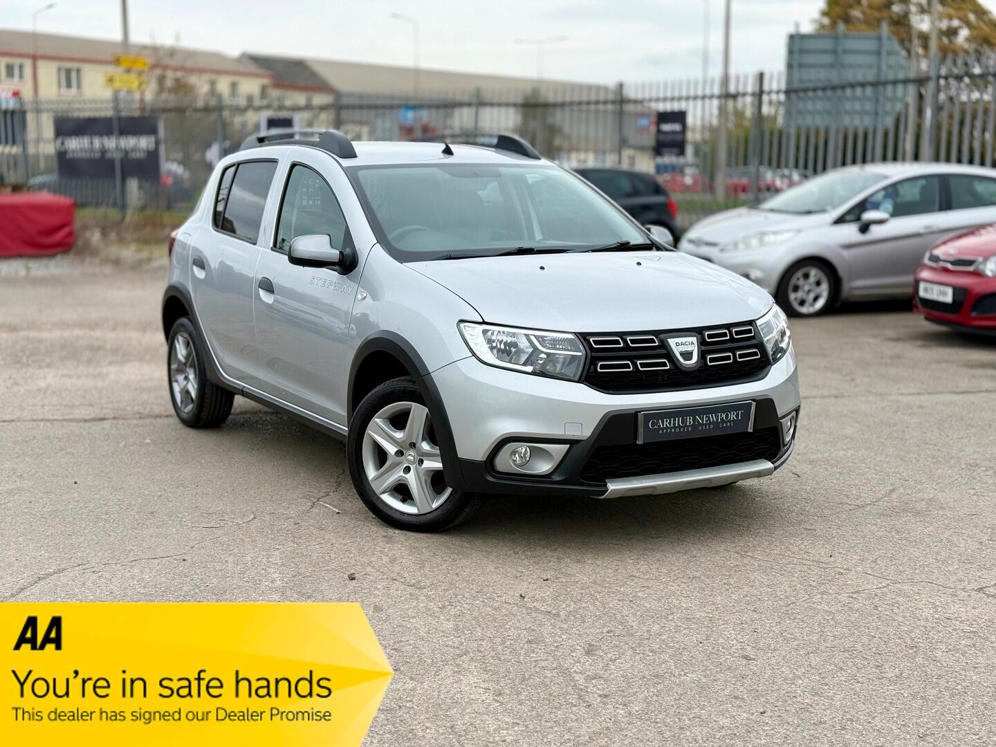 Used Dacia Sandero Stepway 2017 for sale - 76349476: Photo 1