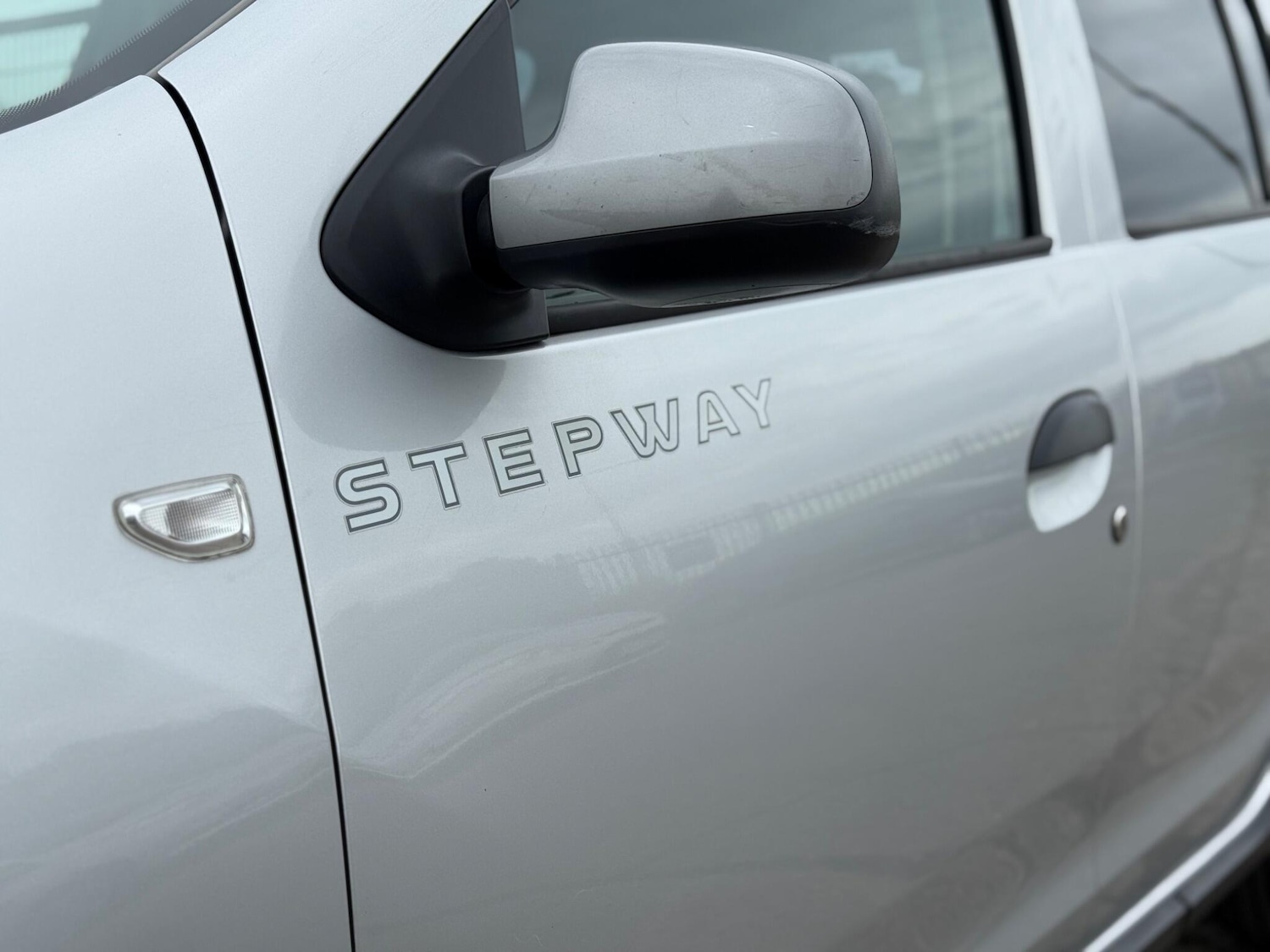 Used Dacia Sandero Stepway 2017 for sale - 76349476: Photo 19