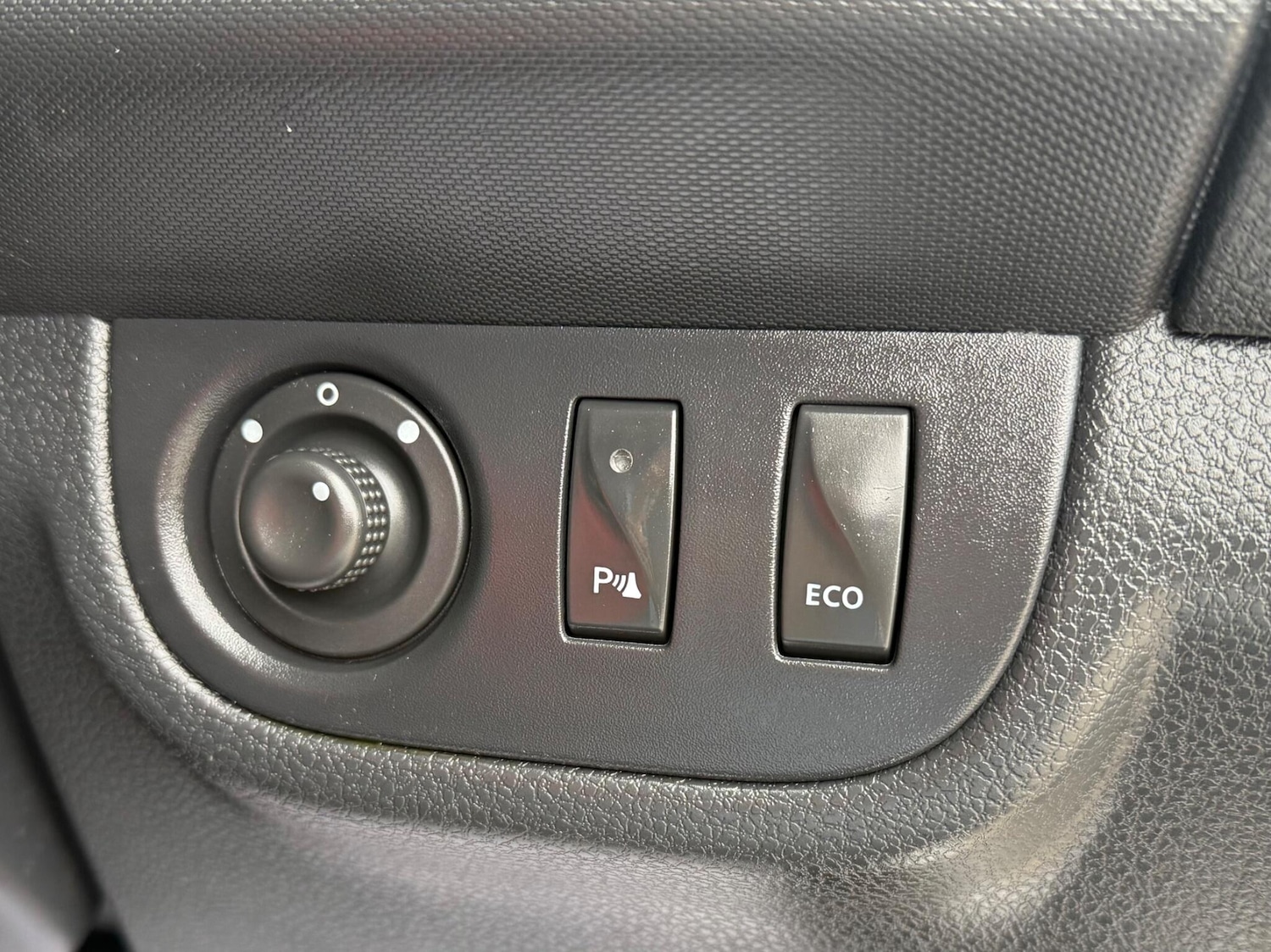 Used Dacia Sandero Stepway 2017 for sale - 76349476: Photo 33