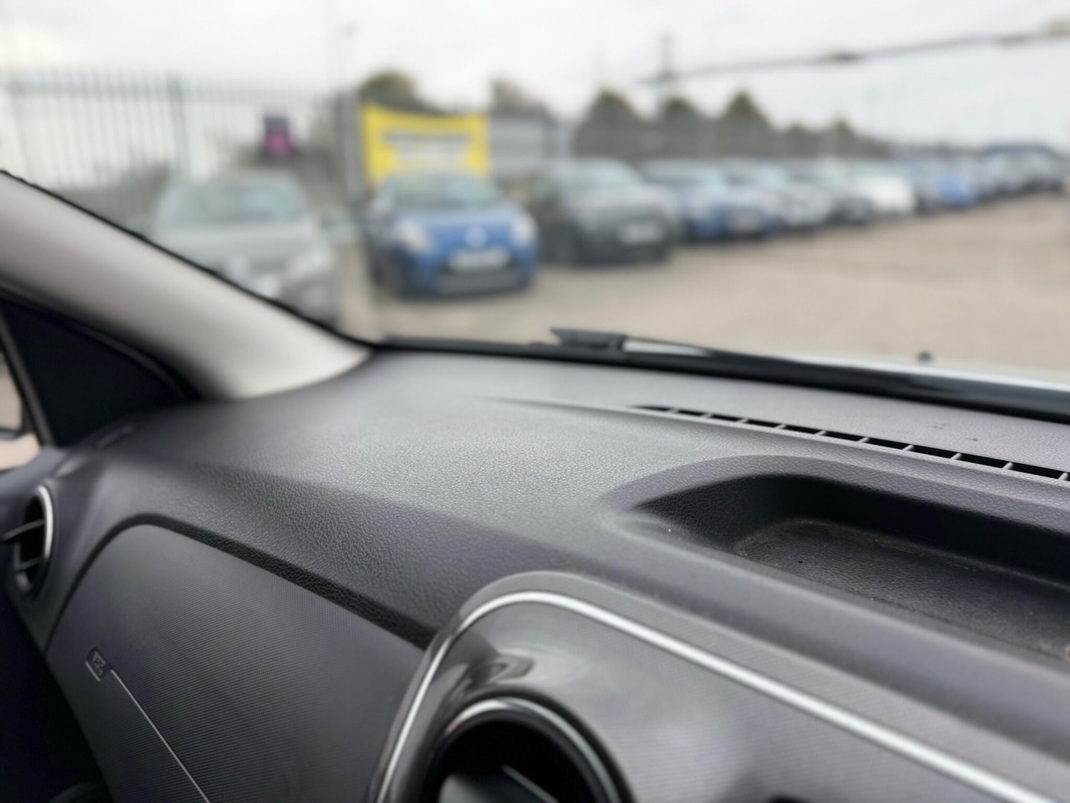 Used Dacia Sandero Stepway 2017 for sale - 76349476: Photo 37
