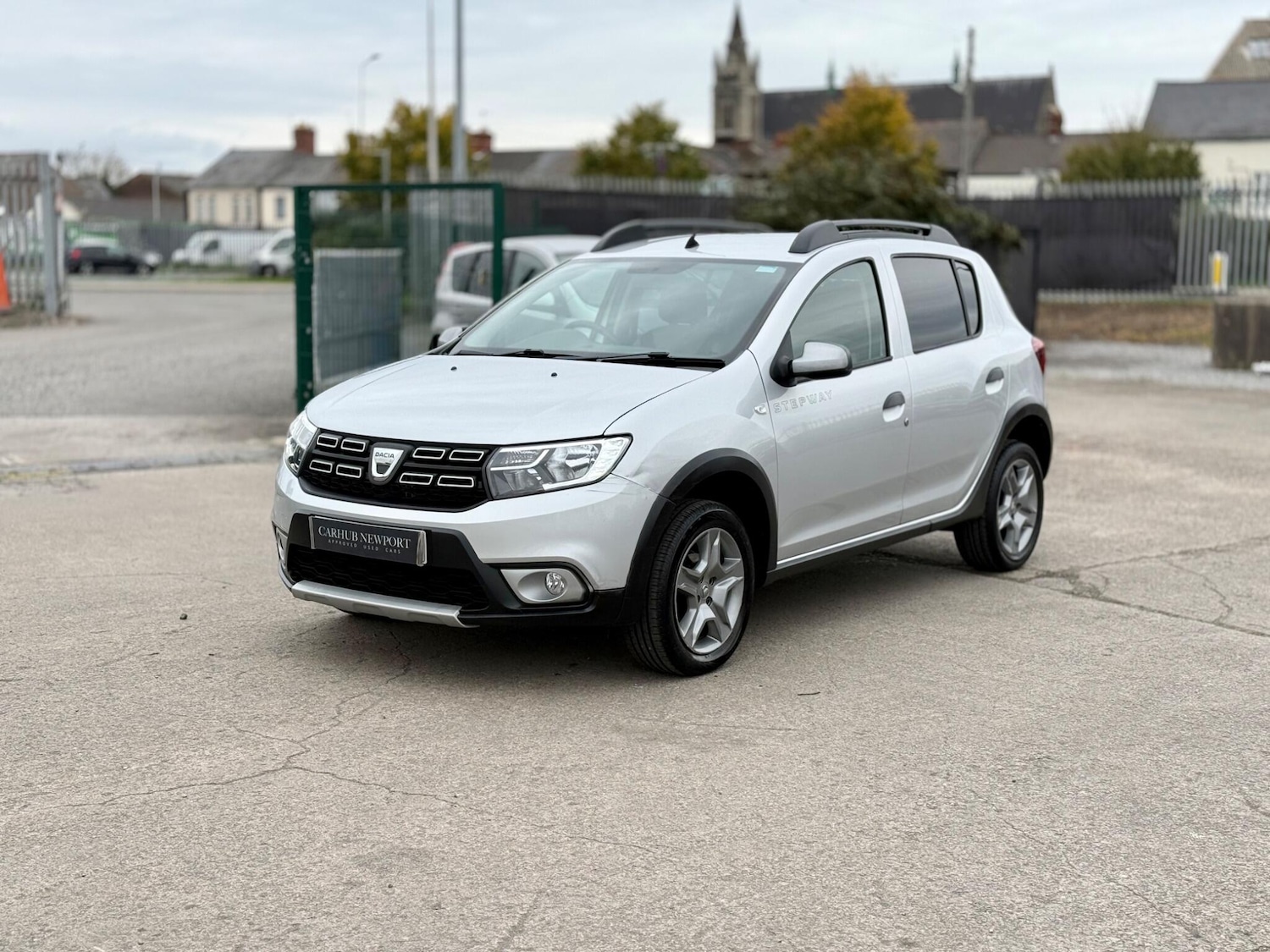 Used Dacia Sandero Stepway 2017 for sale - 76349476: Photo 4