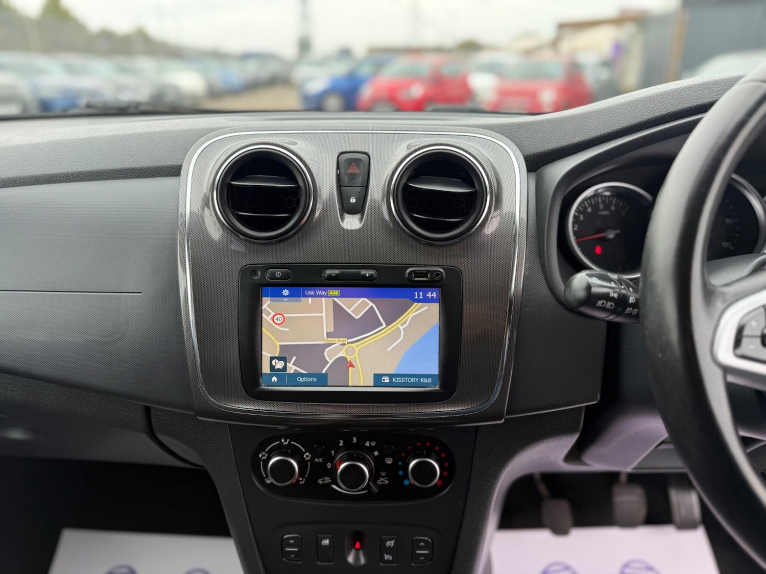 Used Dacia Sandero Stepway 2017 for sale - 76349476: Photo 45
