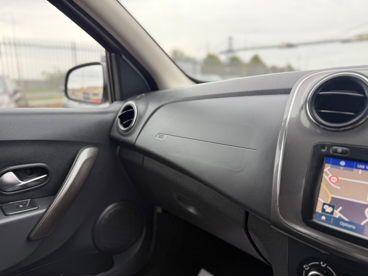 Used Dacia Sandero Stepway 2017 for sale - 76349476: Photo 47