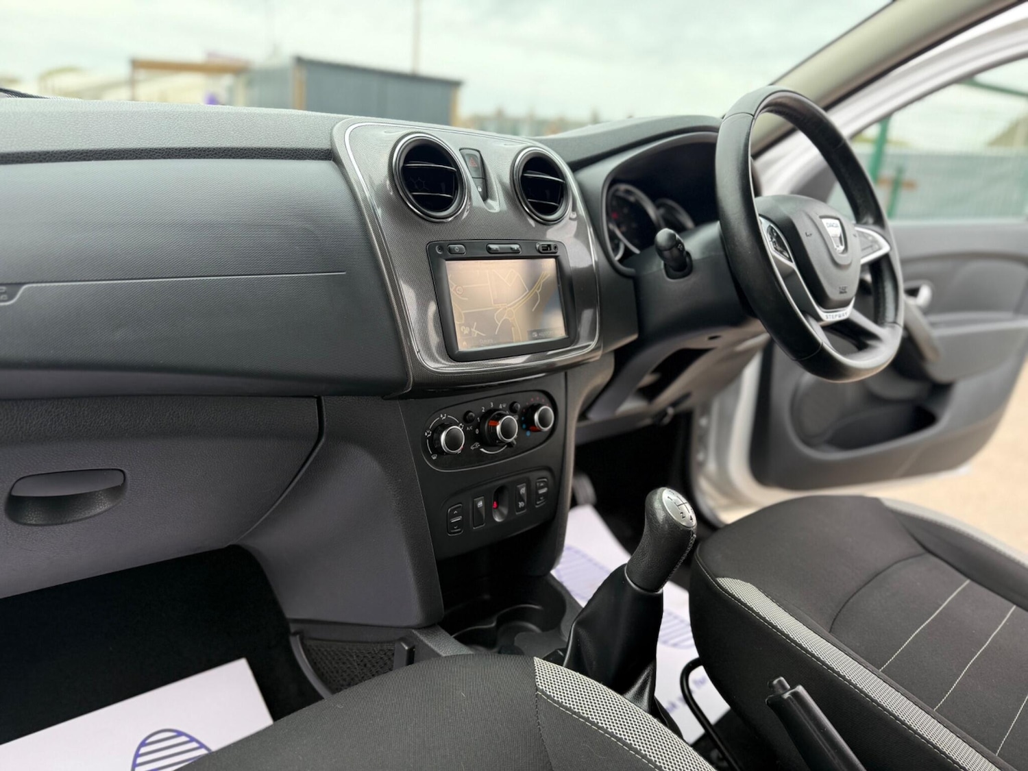 Used Dacia Sandero Stepway 2017 for sale - 76349476: Photo 70