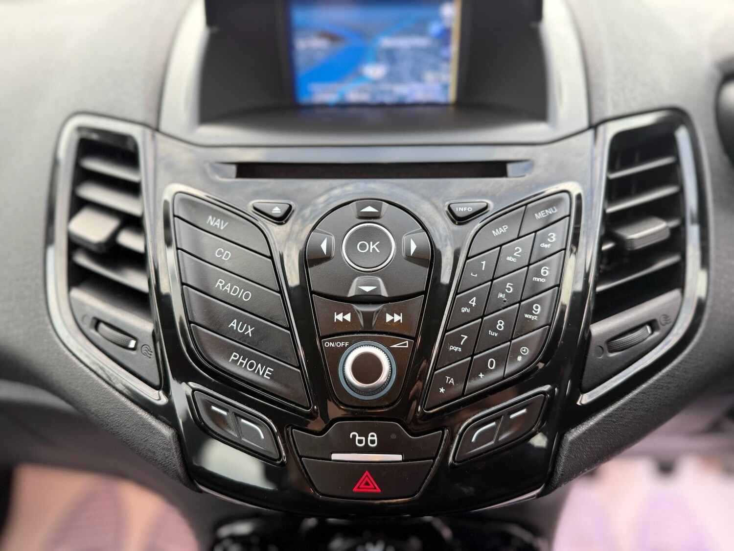 Used Ford Fiesta 2016 for sale - 76802420: Photo 33