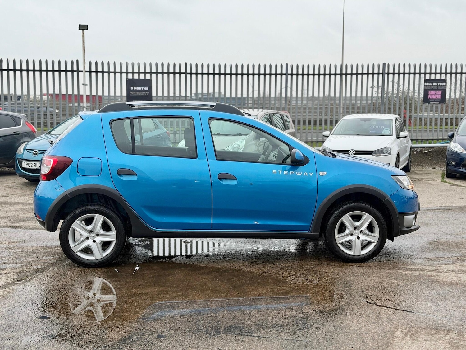 Used Dacia Sandero Stepway 2015 for sale - 77376307: Photo 12