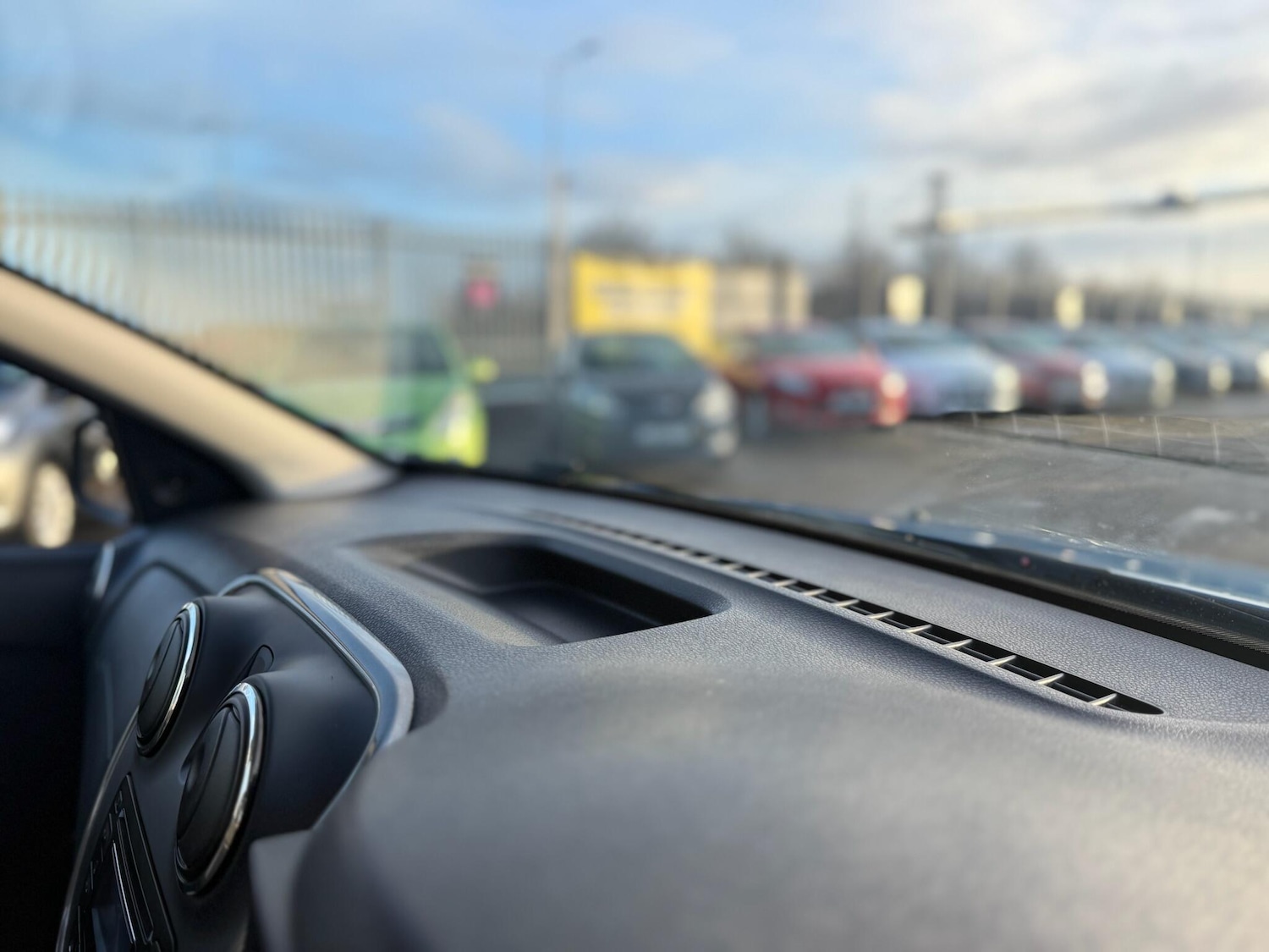 Used Dacia Sandero Stepway 2015 for sale - 77376307: Photo 38