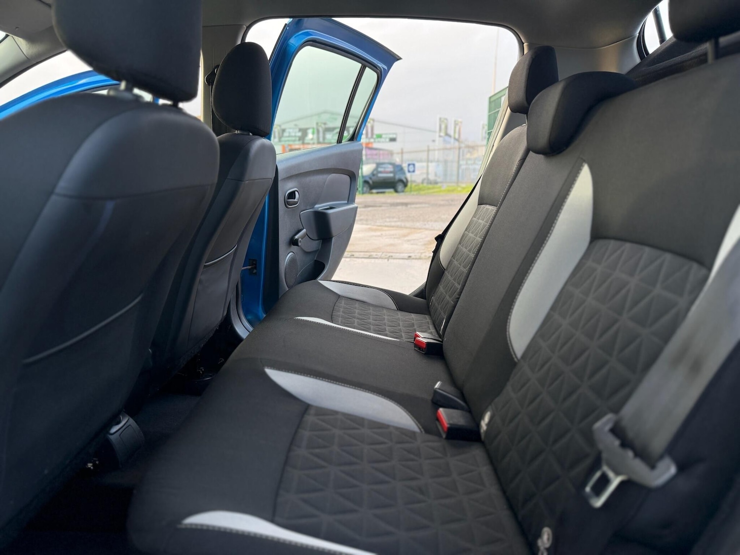 Used Dacia Sandero Stepway 2015 for sale - 77376307: Photo 62