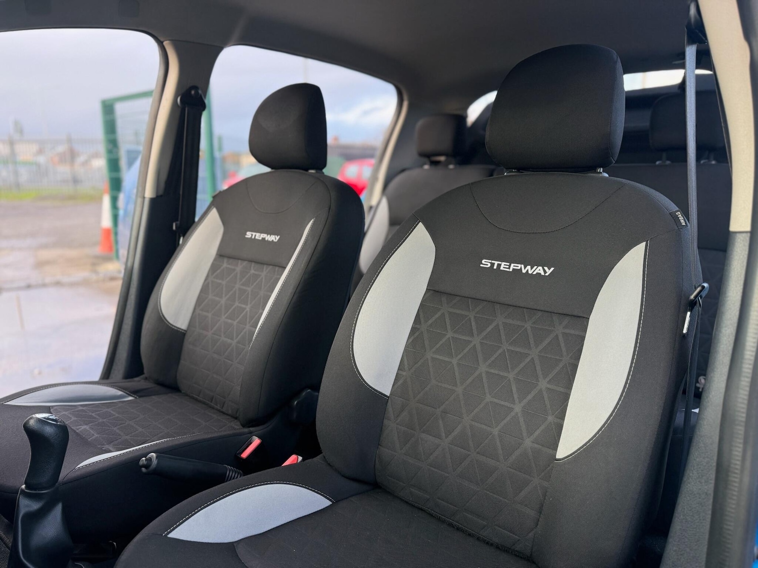 Used Dacia Sandero Stepway 2015 for sale - 77376307: Photo 69