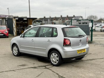 Used Volkswagen Polo 2005 for sale - 77683736: Photo