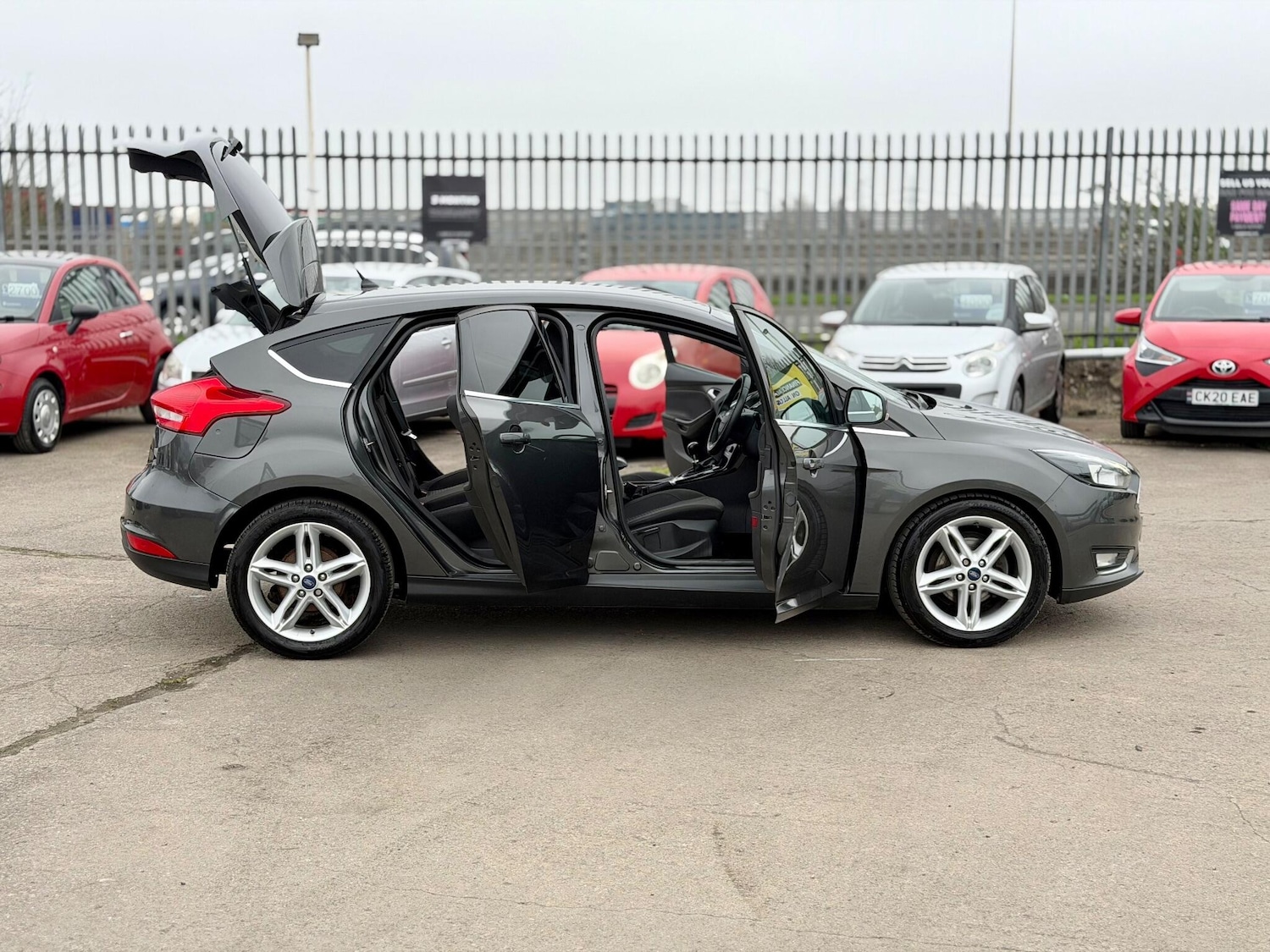 Used Ford Focus for sale - 77825311: Photo 16