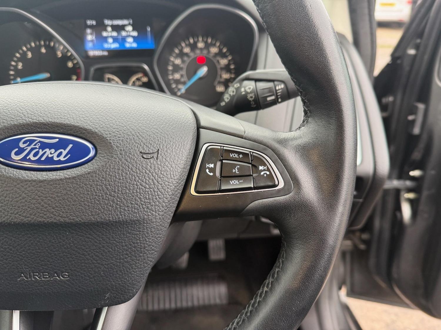 Used Ford Focus for sale - 77825311: Photo 40