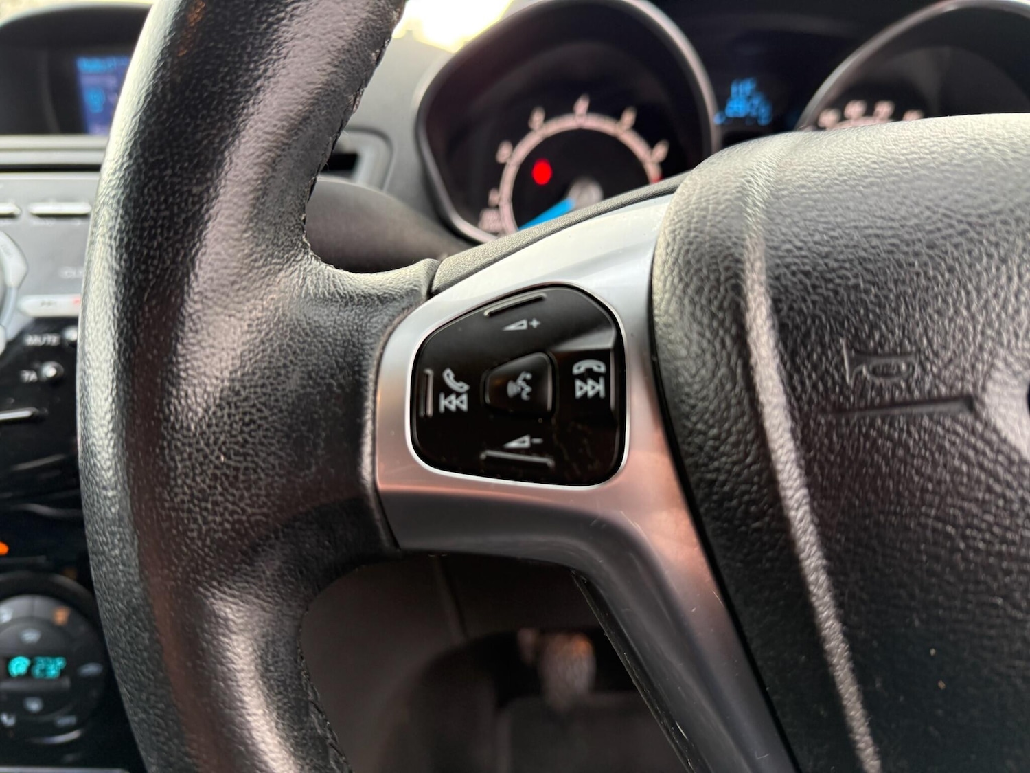 Used Ford Fiesta 2016 for sale - 77331521: Photo 33