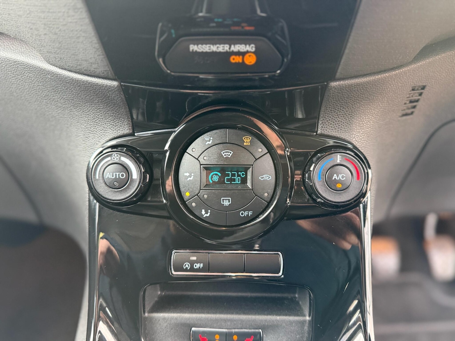 Used Ford Fiesta 2016 for sale - 77331521: Photo 40