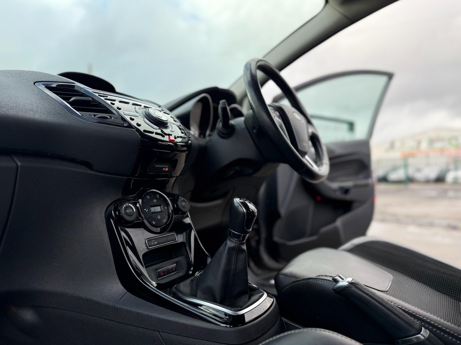 Used Ford Fiesta 2016 for sale - 77331521: Photo 69